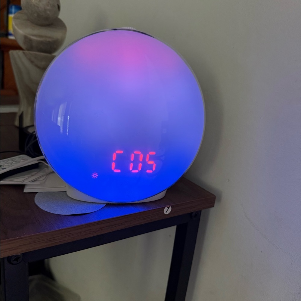 Alarm Clock - Picture 5 of 6